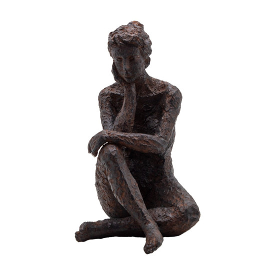 Imagem ESCULTURA EM RESINA MULHER SENTADA DECORATIVA 27CM 