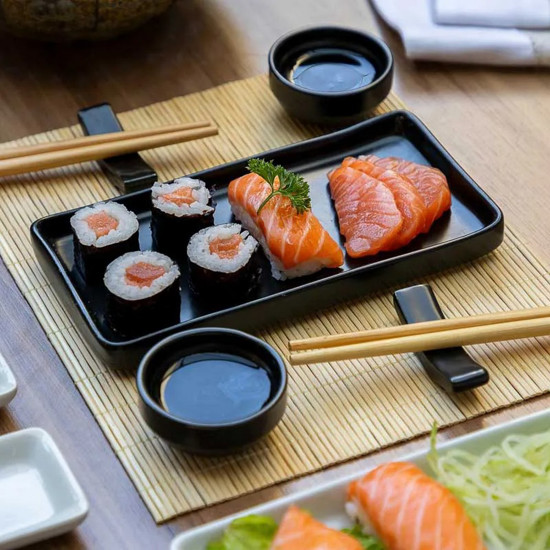 Imagem KIT DE COMIDA JAPONESA PARA 2 PESSOAS EM BAMBO E CERÂMICA COR PRETO 8 PEÇAS 