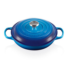 Imagem de CAÇAROLA SIGNATURE C/ TAMPA EM FERRO FUNDIDO AZUL AZURE 3,2L  14X40X32X CM LE CREUSET - Le Creuset Do Brasil Ltda 