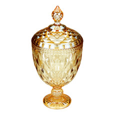 Imagem de POTICHE DE CRISTAL COM PÉ DIAMOND ÂMBAR METALIZADO 32X15CM - LYOR - Coliseu Presentes Ltda