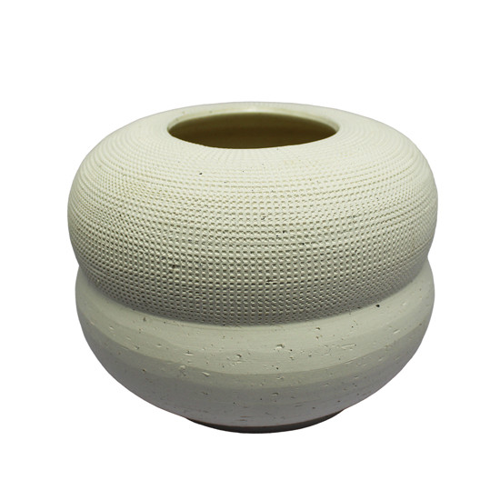 Imagem VASO DECORATIVO BRANCO DE CERÂMICA 16X20X20CM - LUCATTI