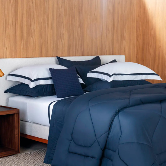 Imagem EDREDOM KING 300 FIOS DE ALGODÃO GRASSO AZUL SICILIANO 2,9M X 2,7M - TRUSSARDI